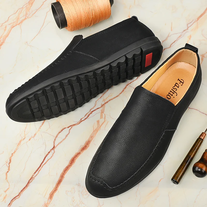 Мужские кожаные туфли в горошек, темно-синие повседневные лоферы, деловая Свадебная обувь, классические кроссовки, весна 2019
Мужские кожаные туфли в горошек, темно-синие повседневные лоферы, деловая Свадебная обувь, классические кроссовки, весна 2019