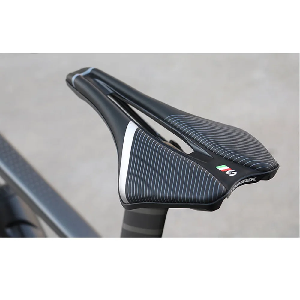 TOSEEK Bicycle Soft Thick Saddle Mountain Road Bike Cycling Wide Seat Cushion Road/MTB Bike Carbon Saddle Seat 245 * 58mm
TOSEEK Bicycle Soft Thick Saddle Mountain Road Bike Cycling Wide Seat Cushion Road/MTB Bike Carbon Saddle Seat 245 * 58mm
