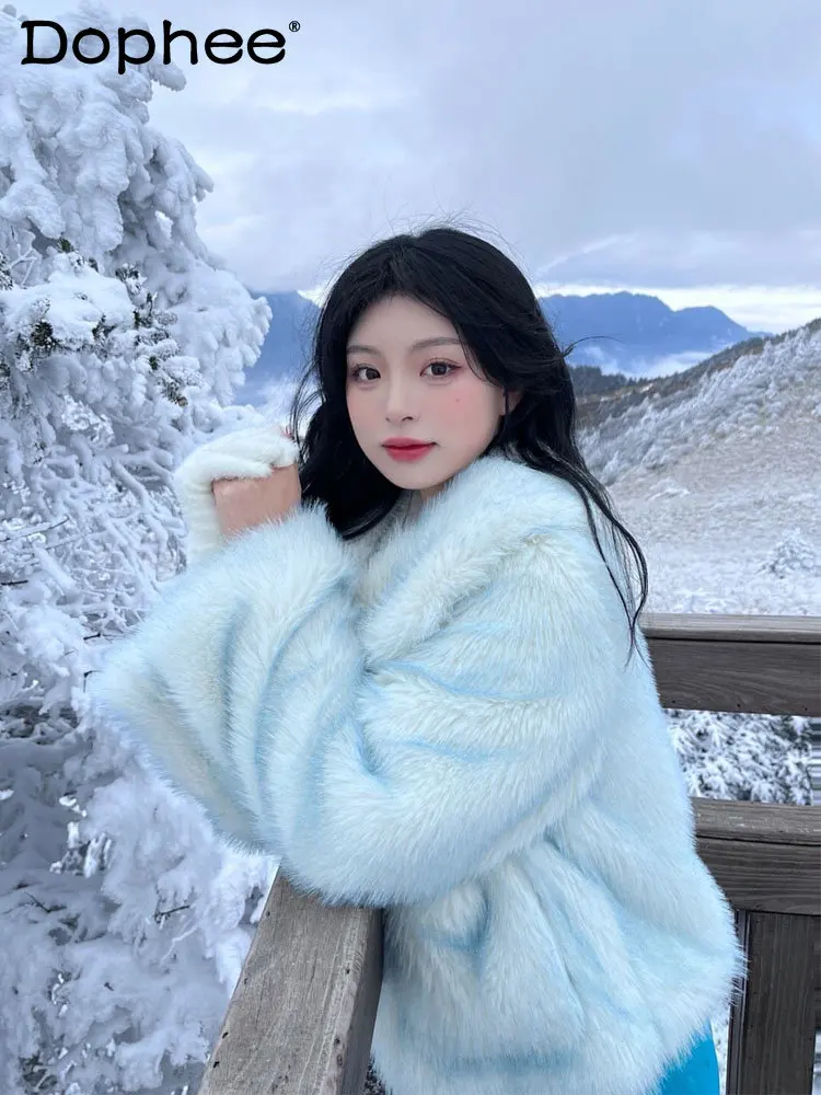 2022 Winter New Korean Style Fox Fur Women Fur Coat Short Cute Gradient Doll Collar Snow Wear Faux Fur Jacket Girls Outerwear
2022 Winter New Korean Style Fox Fur Women Fur Coat Short Cute Gradient Doll Collar Snow Wear Faux Fur Jacket Girls Outerwear