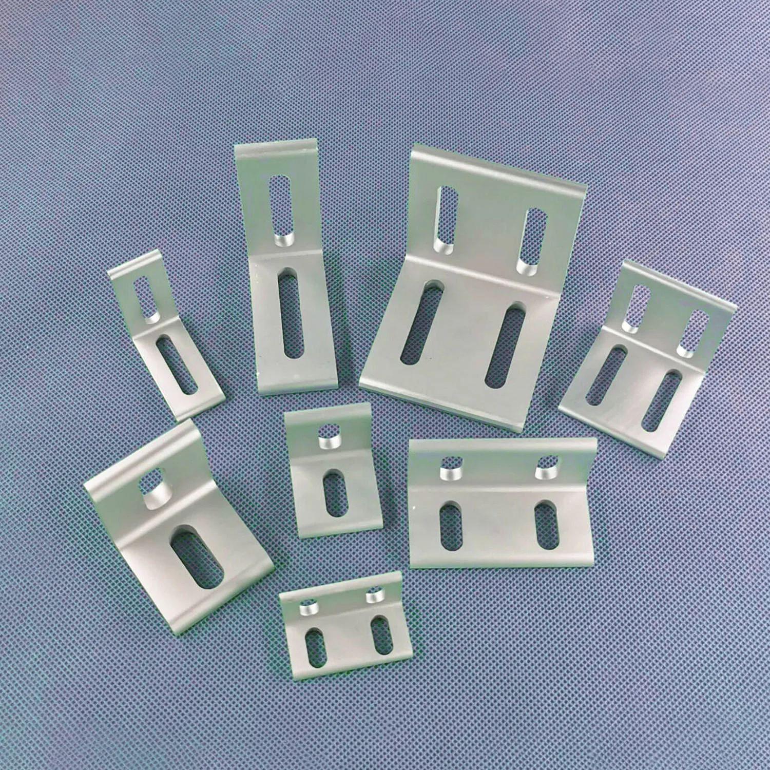 1PCS Aluminum Profile Corner Fittings Adjustable Vertical Right Angle Piece Integral Alumina Angle Right Angle Holder Angle
1PCS Aluminum Profile Corner Fittings Adjustable Vertical Right Angle Piece Integral Alumina Angle Right Angle Holder Angle