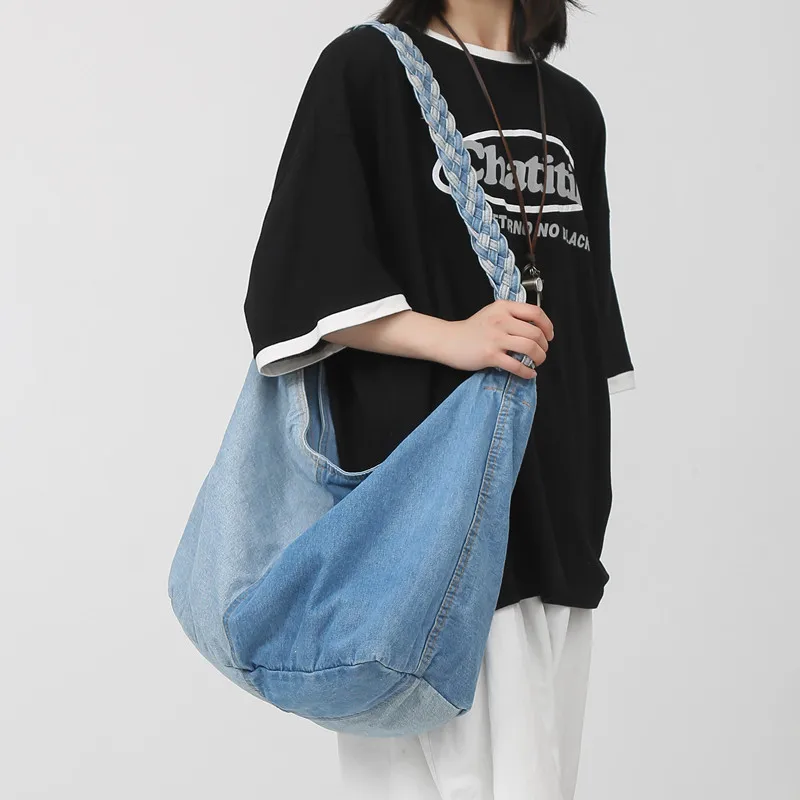 Джинсовая женская сумка на плечо, вместительные ранцы через плечо, холщовая дорожная большая синяя дамская сумочка из джинсовой ткани 
Джинсовая женская сумка на плечо, вместительные ранцы через плечо, холщовая дорожная большая синяя дамская сумочка из джинсовой ткани