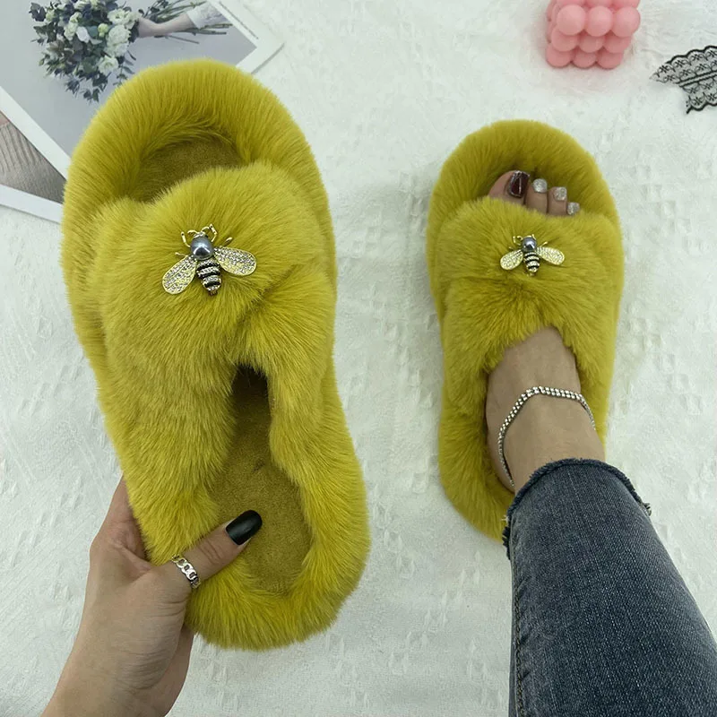 Шлепанцы женские из искусственного меха, роскошные сандалии с блестящими кристаллами, пчела, дизайнерские тапочки, лето 2022
Шлепанцы женские из искусственного меха, роскошные сандалии с блестящими кристаллами, пчела, дизайнерские тапочки, лето 2022