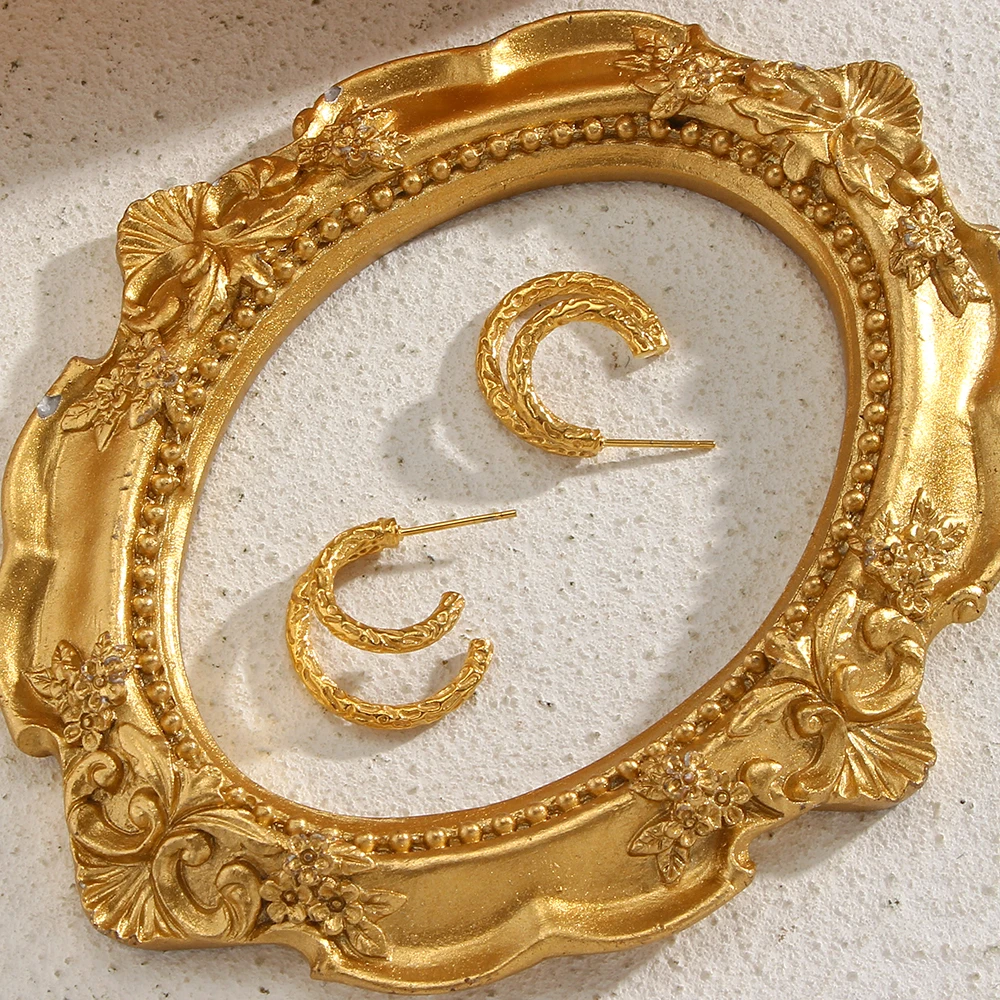 Classic Irregular Texture Double Layer CC Stainless Steel Earrings Small Size 18K Gold Plated Piercing Earrings for Women Gift
Classic Irregular Texture Double Layer CC Stainless Steel Earrings Small Size 18K Gold Plated Piercing Earrings for Women Gift