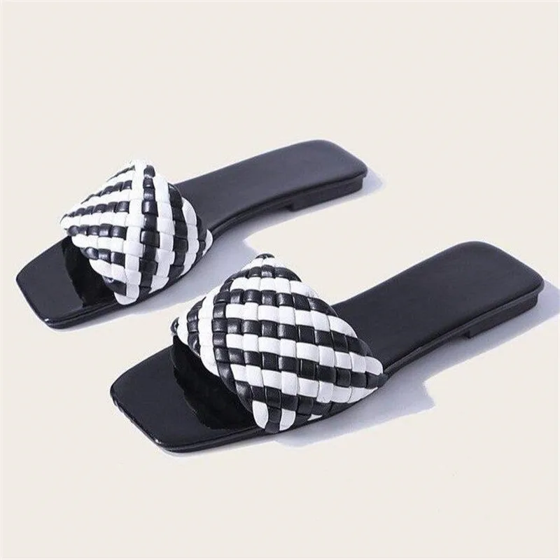 2023 Comfortable Flat Slippers Women Casual Zebra Sandals Women Summer New Fashion Women's Sandals Crossing
2023 Comfortable Flat Slippers Women Casual Zebra Sandals Women Summer New Fashion Women's Sandals Crossing
