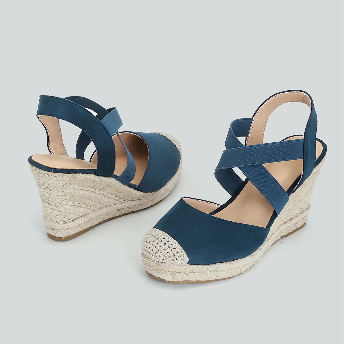 Эспадрильи на платформе женские, босоножки на танкетке, эластичные сандалии с ремешком на пятке, большие размеры 43, черные бежевые 
Эспадрильи на платформе женские, босоножки на танкетке, эластичные сандалии с ремешком на пятке, большие размеры 43, черные бежевые