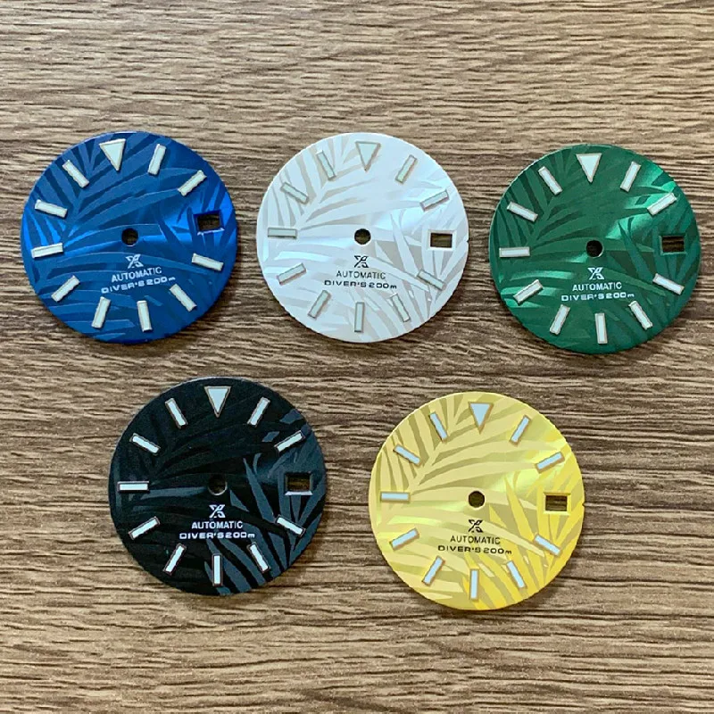 Watch accessories dial Leaf green blue white striped nails C3 luminous SKX007 / abalone /turtle watch MOD NH35/36 Movement Date
Watch accessories dial Leaf green blue white striped nails C3 luminous SKX007 / abalone /turtle watch MOD NH35/36 Movement Date