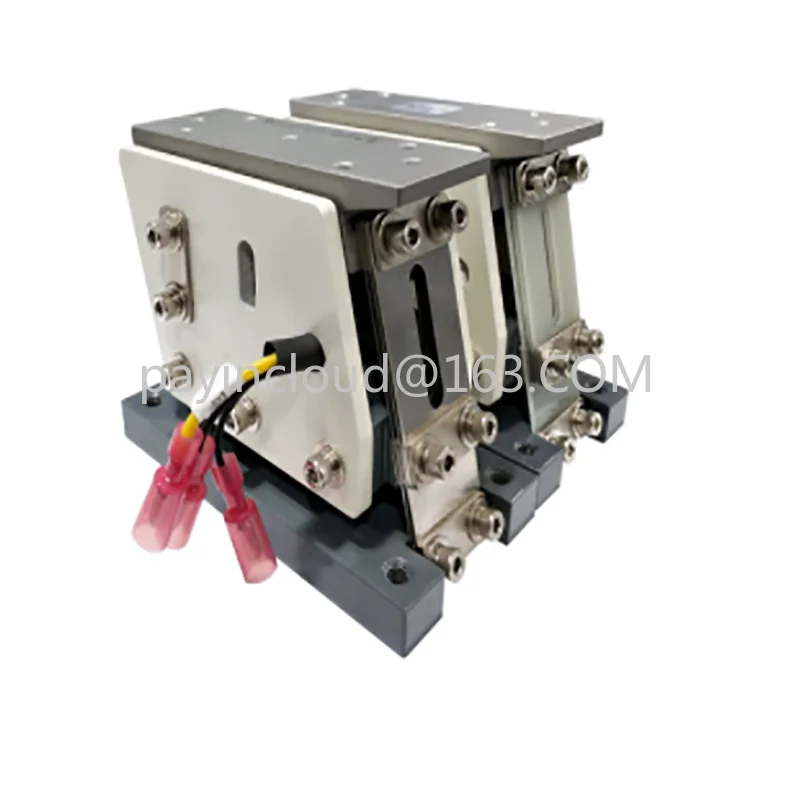YQ-100T Electromagnetic Small Linear Feeder 220V Light Load Direct Vibration Feeder Controller
YQ-100T Electromagnetic Small Linear Feeder 220V Light Load Direct Vibration Feeder Controller