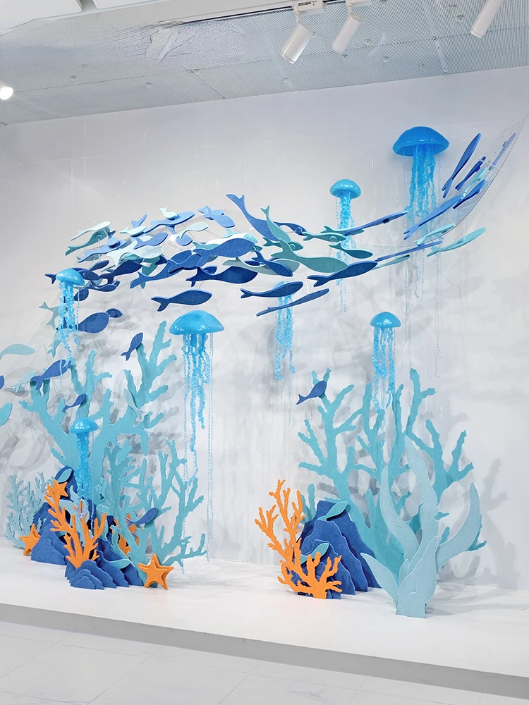 

OM Original Fish Ocean Theme Decoration Mall Beauty Chen Charm Summer window decoration props scene decoration
