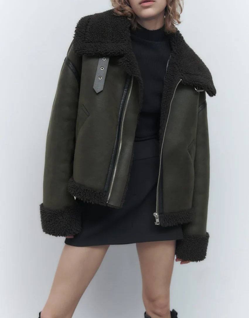 Women Faux Shearling Jacket Casual Thick Lined Parka Long Sleeve Winter Shearling Coat Leather Jacket
Women Faux Shearling Jacket Casual Thick Lined Parka Long Sleeve Winter Shearling Coat Leather Jacket