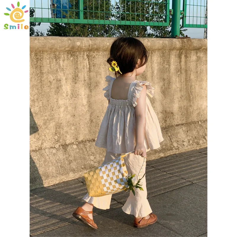 Fashion Children Clothing Set Girl's Summer Suit 2023 New Flower Embroidery Girl's Two Piece Suit Flying Sleeve Tops+Pants
Fashion Children Clothing Set Girl's Summer Suit 2023 New Flower Embroidery Girl's Two Piece Suit Flying Sleeve Tops+Pants