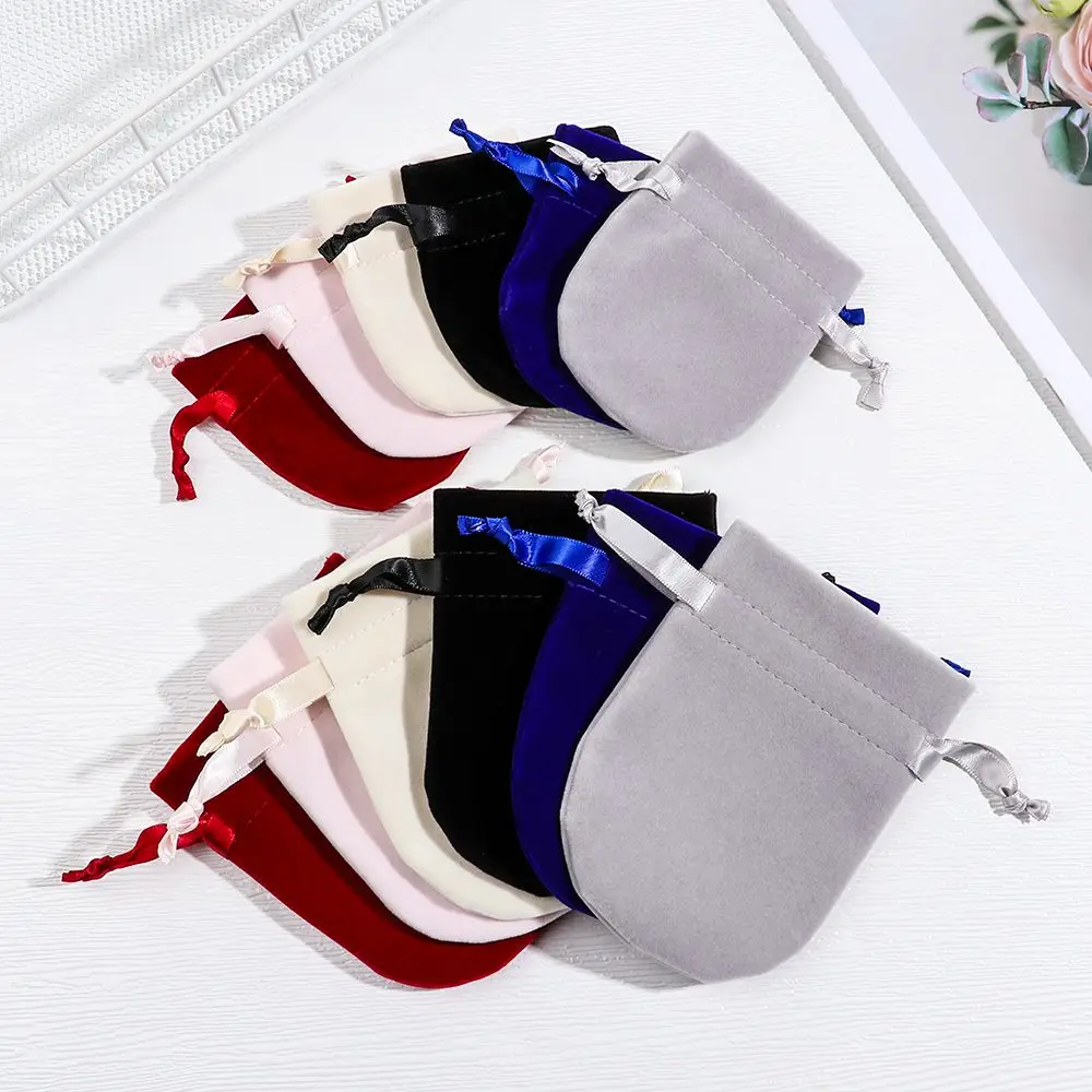 Dustproof Necklace Wrapping Bag DIY Gift Drawstring Pouches Round Velvet Bag Jewelry Packaging Bag Storage Pouch
Dustproof Necklace Wrapping Bag DIY Gift Drawstring Pouches Round Velvet Bag Jewelry Packaging Bag Storage Pouch