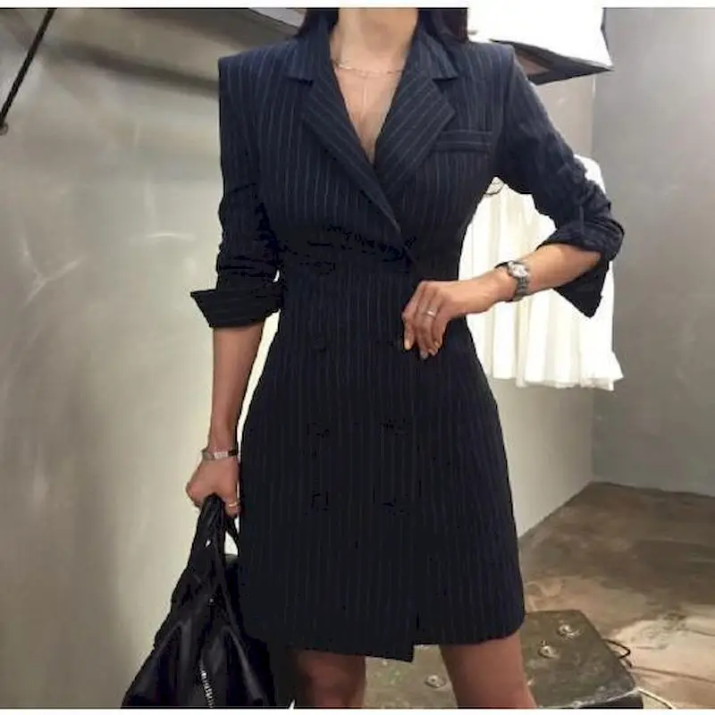 Dress Jacket Women Elegant Double Breasted Long Suit Blazer Dress Autumn Winter Striped Office Lady Blazer Coat Casual Outerwear
Dress Jacket Women Elegant Double Breasted Long Suit Blazer Dress Autumn Winter Striped Office Lady Blazer Coat Casual Outerwear