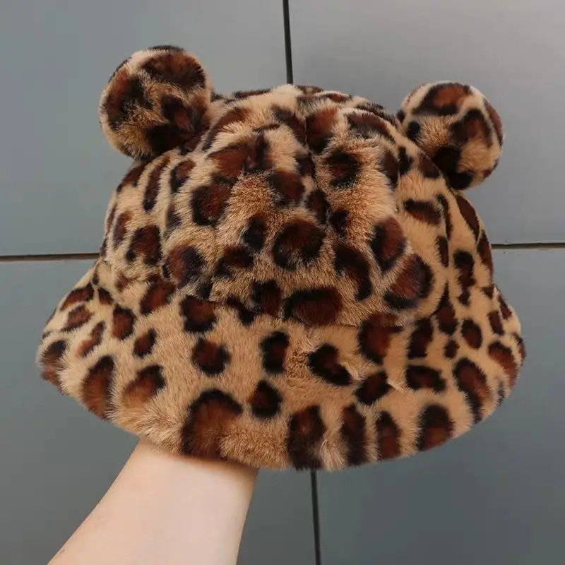 Fashion Unisex Bucket Hat Cute Bear Ear Ball Thickened Warm Autumn Winter Leopard Print Plush Ball Basin Cap for Outdoor Hats
Fashion Unisex Bucket Hat Cute Bear Ear Ball Thickened Warm Autumn Winter Leopard Print Plush Ball Basin Cap for Outdoor Hats