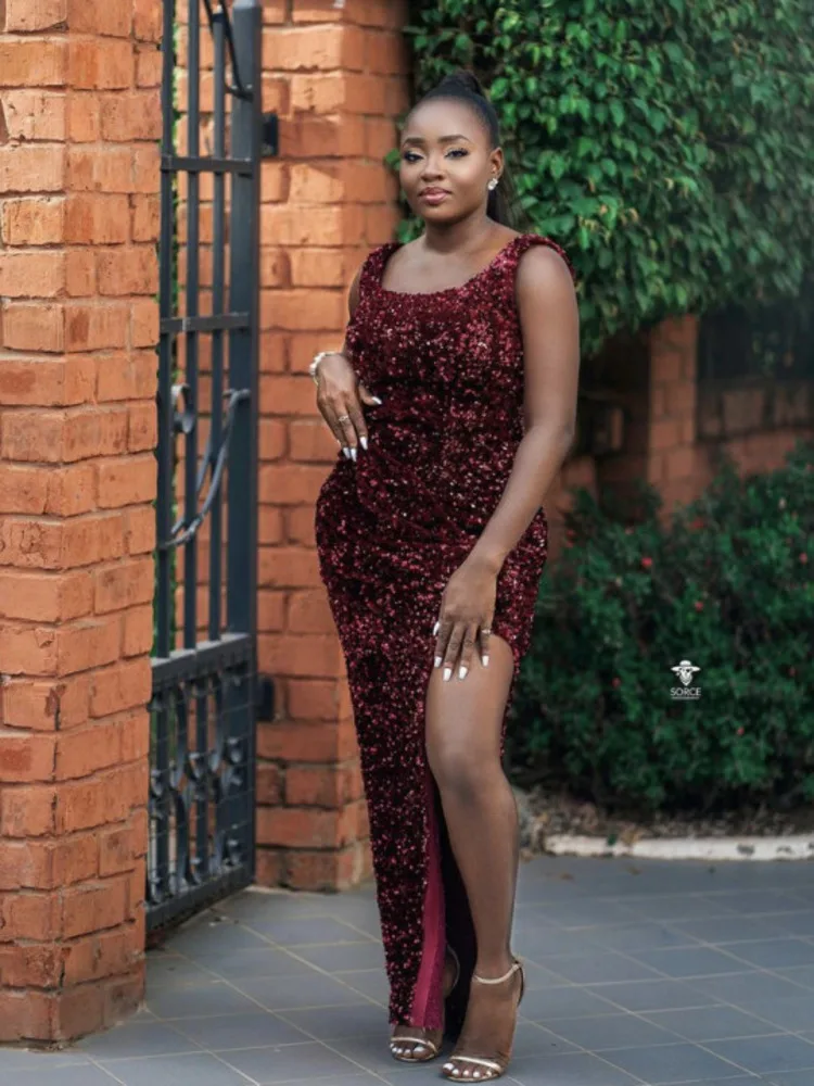 2022 New Women's Solid Sequins Splice Party Dress Sequins Dress Strap Sleeveless High Split Long Dress Night Club Party
2022 New Women's Solid Sequins Splice Party Dress Sequins Dress Strap Sleeveless High Split Long Dress Night Club Party