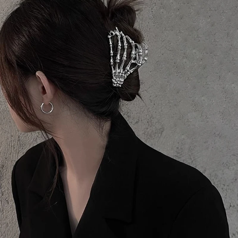 Women Gothic Hair Gripper Halloween Style Skeleton Hand Skull Hair Gripper Anti-slip Stainless Ponytail Claw Clip Accessories
Women Gothic Hair Gripper Halloween Style Skeleton Hand Skull Hair Gripper Anti-slip Stainless Ponytail Claw Clip Accessories