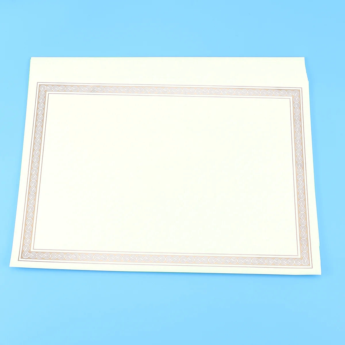 Pcs/Pack Certificate Paper Hot Stemping Creative Gold Border School Supplies Stationery A4 Paper for Ceremony
Pcs/Pack Certificate Paper Hot Stemping Creative Gold Border School Supplies Stationery A4 Paper for Ceremony