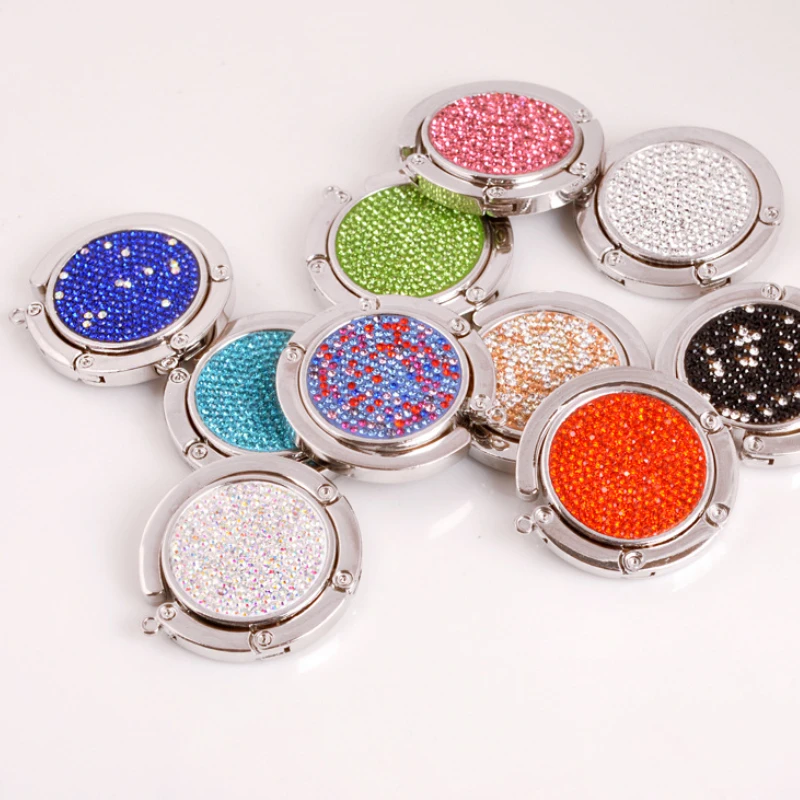 1Pc Creative Portable Fashion Folding Crystal Alloy Purse Handbag Bag Hanger Hook Holder Table Hook Unique Bag Parts Accessories
1Pc Creative Portable Fashion Folding Crystal Alloy Purse Handbag Bag Hanger Hook Holder Table Hook Unique Bag Parts Accessories