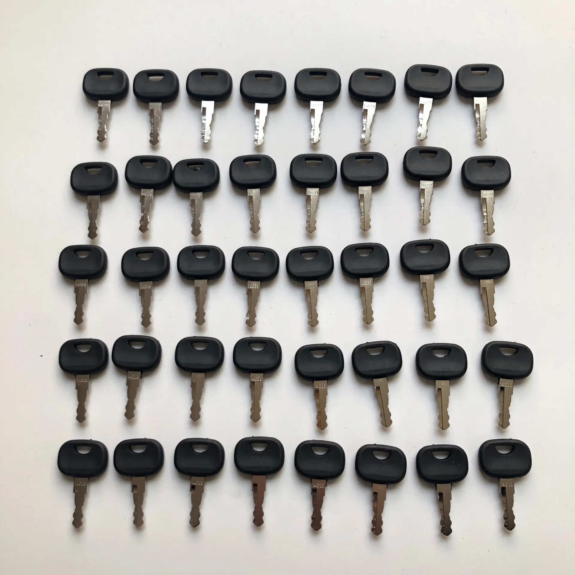 40PCS 14603 Key for JCB Bomag Dynapac Terex Vibromax New Holland NH For Ford Moxy Hamm For Volvo
40PCS 14603 Key for JCB Bomag Dynapac Terex Vibromax New Holland NH For Ford Moxy Hamm For Volvo