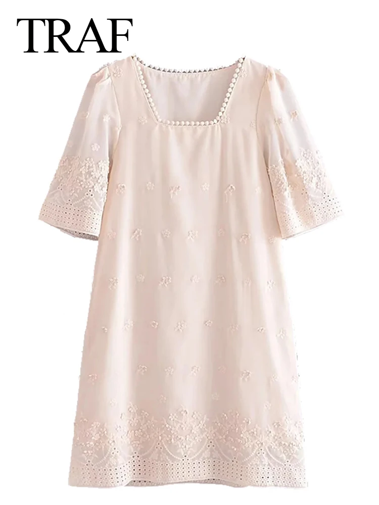 TRAF 2022 Fashion Elegant Chic Square Neck Dress Women Short Sleeves Applique Hem Hollow Loose Street Daily Trend Dress Ladies
TRAF 2022 Fashion Elegant Chic Square Neck Dress Women Short Sleeves Applique Hem Hollow Loose Street Daily Trend Dress Ladies
