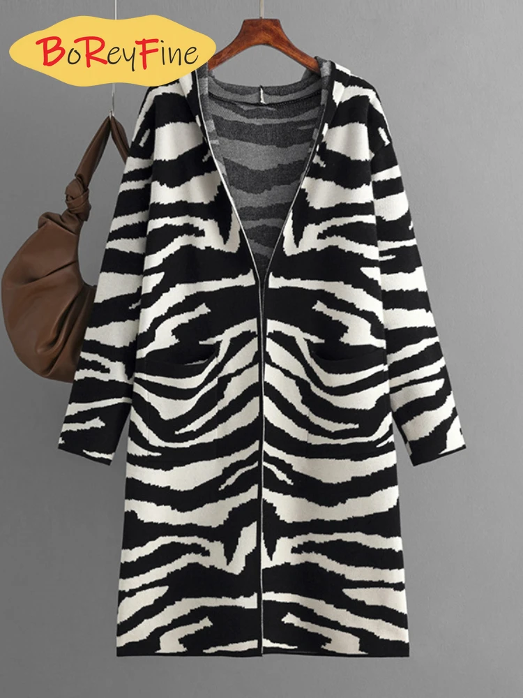 Winter Autumn Warm Women Sweater Hooded Long Sleeve Top New Korean Fashion Print Cardigan Coat Casual Women's Knitted Cardigan
Winter Autumn Warm Women Sweater Hooded Long Sleeve Top New Korean Fashion Print Cardigan Coat Casual Women's Knitted Cardigan