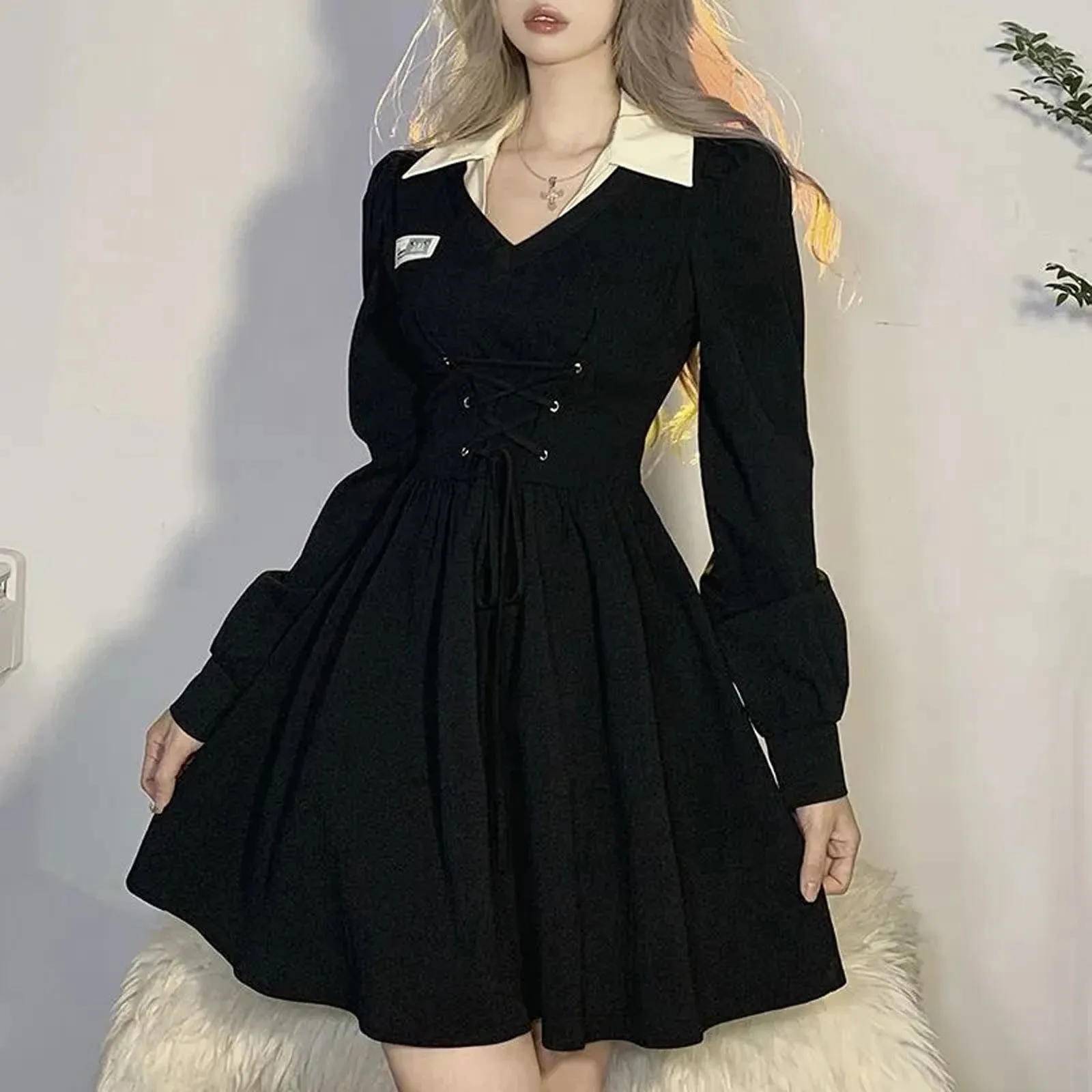 Women Dress 2023 Sexy Black Dresses French Long Sleeve Mini Dress College Commute V-neck Lace Up Party Dress Vestidos Para Mujer
Women Dress 2023 Sexy Black Dresses French Long Sleeve Mini Dress College Commute V-neck Lace Up Party Dress Vestidos Para Mujer