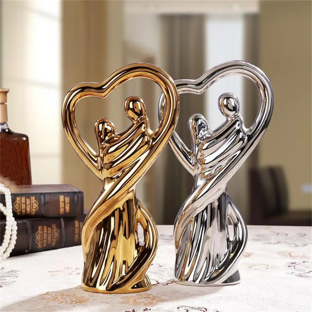 Smooth Surface Couples Sculpture Clear Carved Porcelain Visual Experience Couples Statue Desktop Ornaments for Gifts
Smooth Surface Couples Sculpture Clear Carved Porcelain Visual Experience Couples Statue Desktop Ornaments for Gifts