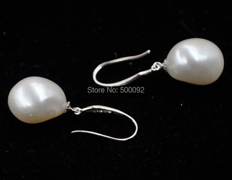 Free shipping Baroque 13-14mm white freshwater pearl dangle earring 925 silver hook
Free shipping Baroque 13-14mm white freshwater pearl dangle earring 925 silver hook