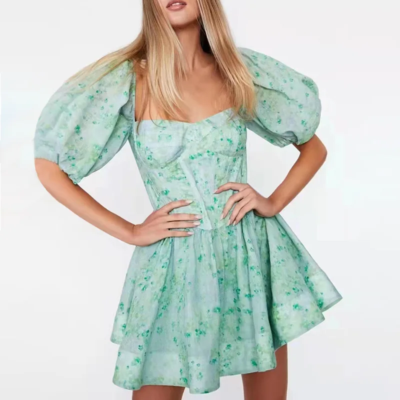 Summer A-line dress female 2022 new hot sale fashion square neck puff sleeves floral waist short dress free shipping
Summer A-line dress female 2022 new hot sale fashion square neck puff sleeves floral waist short dress free shipping
