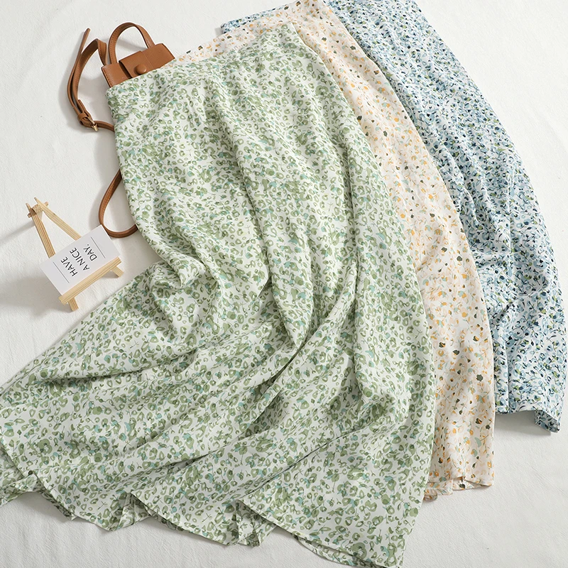 Beach Floral skirts women's summer 2022 new design high waist slim A-line skirts fashion pleated midi long skirt Office Lady
Beach Floral skirts women's summer 2022 new design high waist slim A-line skirts fashion pleated midi long skirt Office Lady