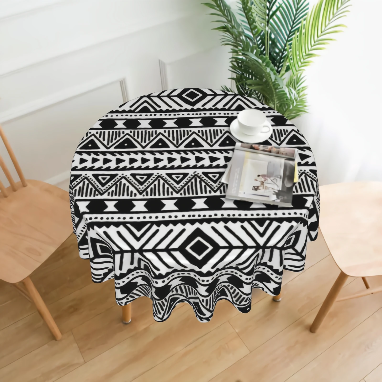 Vintage Tribal Stripe Dining Table Cover Waterproof Table Cover for Home Kitchen Dining Room Decoration
Vintage Tribal Stripe Dining Table Cover Waterproof Table Cover for Home Kitchen Dining Room Decoration