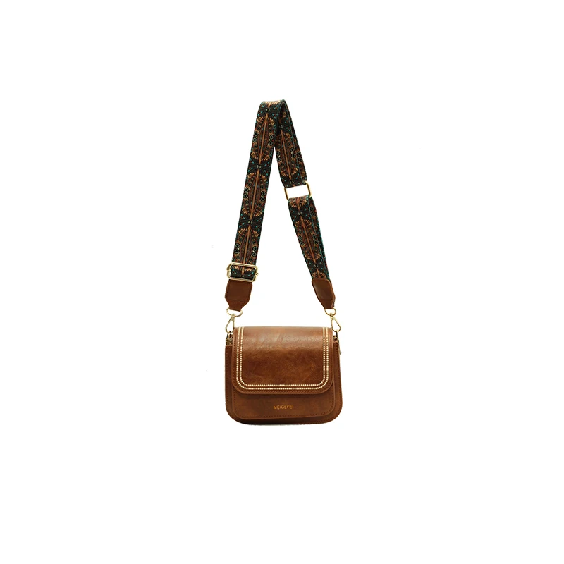 YY New Fashion All-Matching Autumn and Winter Wide Strap Crossbody Bag Retro Shoulder Small Square Bag
YY New Fashion All-Matching Autumn and Winter Wide Strap Crossbody Bag Retro Shoulder Small Square Bag