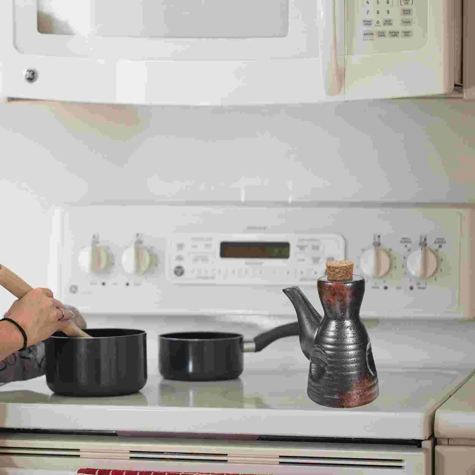 Горшок для соевого соуса, японский дозатор уксуса, диспенсер для бутылки, кухонный держатель для масла
Горшок для соевого соуса, японский дозатор уксуса, диспенсер для бутылки, кухонный держатель для масла