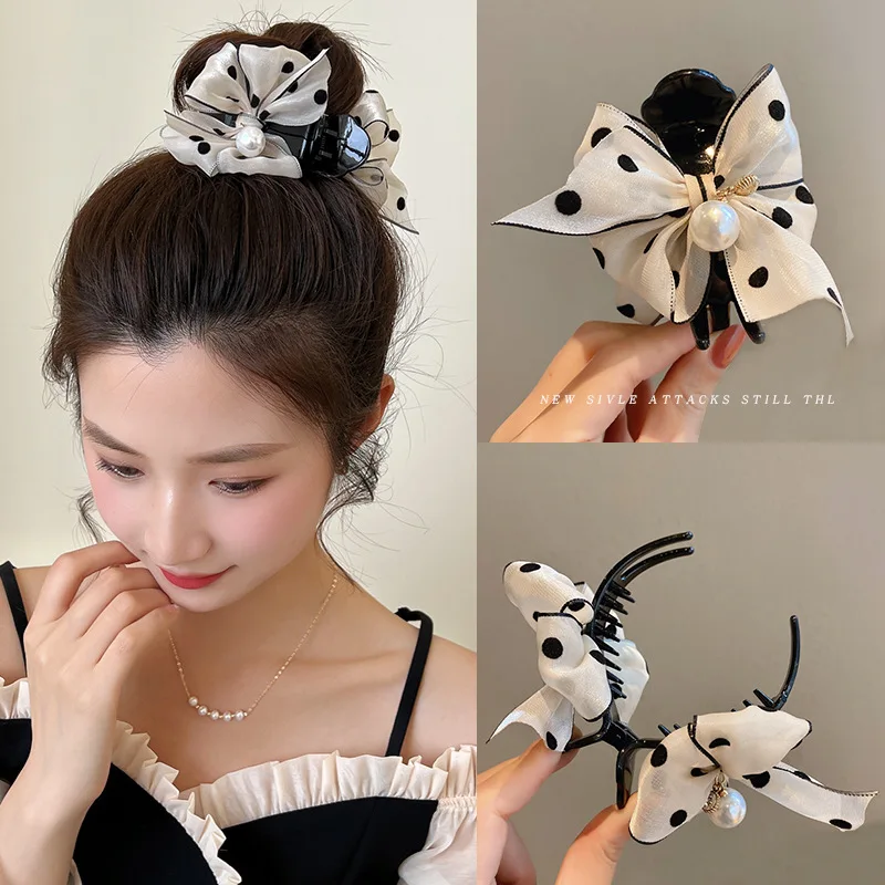 Korean bow pearl hairpin female back head grab clip temperament ball head shark clip net red hairpin headwear
Korean bow pearl hairpin female back head grab clip temperament ball head shark clip net red hairpin headwear