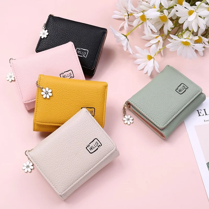 2022 New Fashion Women's Wallet Short Ladies Small Card Holder Print Girls Tassel Two-fold Female Coin Bags
2022 New Fashion Women's Wallet Short Ladies Small Card Holder Print Girls Tassel Two-fold Female Coin Bags