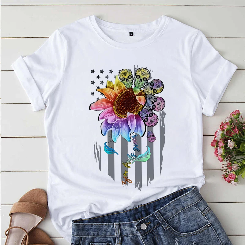 Sunflower Skull Print T-shirt Women Harajuku Aesthetic White Tops Casual Tshirt 2021 New Summer Korea Fashion Y2k Female T Shirt
Sunflower Skull Print T-shirt Women Harajuku Aesthetic White Tops Casual Tshirt 2021 New Summer Korea Fashion Y2k Female T Shirt