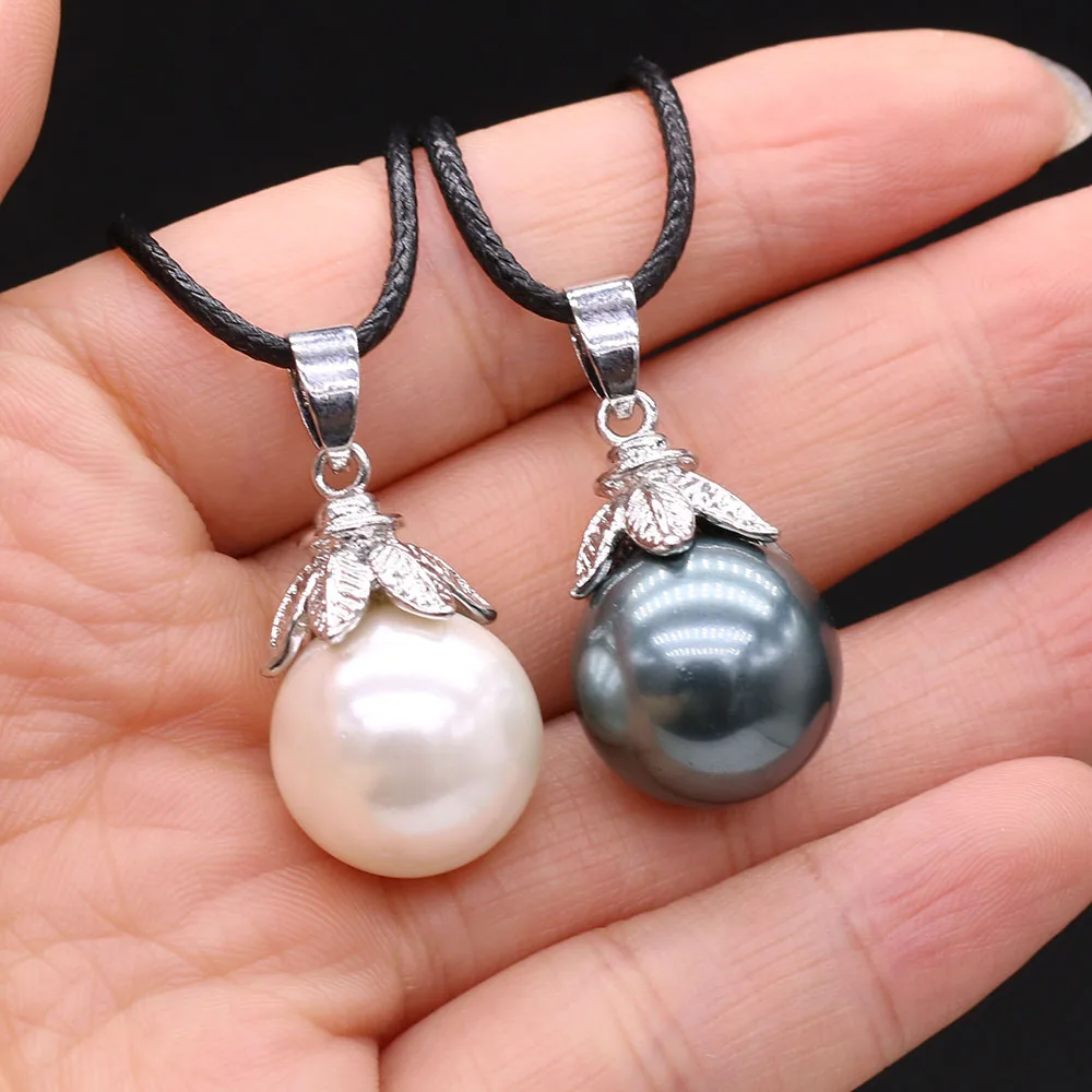 Natural Freshwater Round Black White Shell Bead Pendant Exquisite and Elegant Jewelry Necklace Accessories as a Charming Gift
Natural Freshwater Round Black White Shell Bead Pendant Exquisite and Elegant Jewelry Necklace Accessories as a Charming Gift