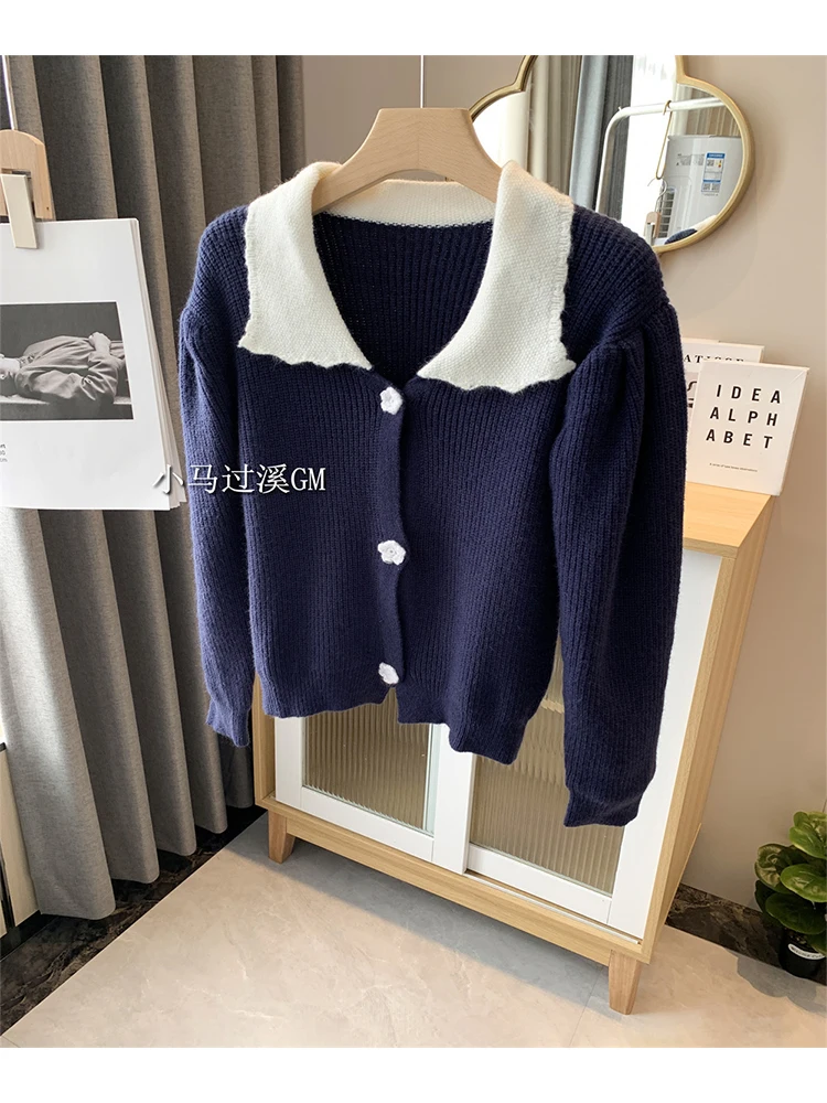 2022 Autumn Winter Women Contrast Color Patchwork Design Warm Knit Cardigan Sweater Lapel Floral Button Long Sleeve Knitwear New
2022 Autumn Winter Women Contrast Color Patchwork Design Warm Knit Cardigan Sweater Lapel Floral Button Long Sleeve Knitwear New