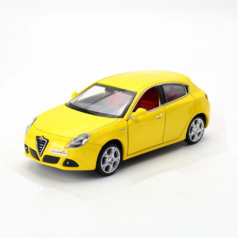 1:32 Alfa Romeo Giulietta SUV Alloy Car Model Diecasts Metal Vehicles Car Model Simulation Miniature Scale Collection Gifts
1:32 Alfa Romeo Giulietta SUV Alloy Car Model Diecasts Metal Vehicles Car Model Simulation Miniature Scale Collection Gifts