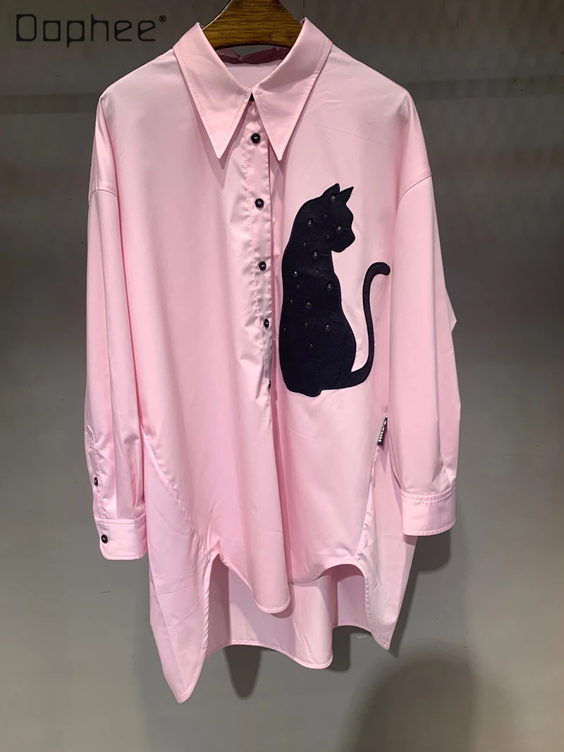Streetwear Loose Pink Cartoon Cat Mid-length Shirts Woman Casual Polo Collar Single-breasted Mid Top for Women 2022 Autumn New
Streetwear Loose Pink Cartoon Cat Mid-length Shirts Woman Casual Polo Collar Single-breasted Mid Top for Women 2022 Autumn New