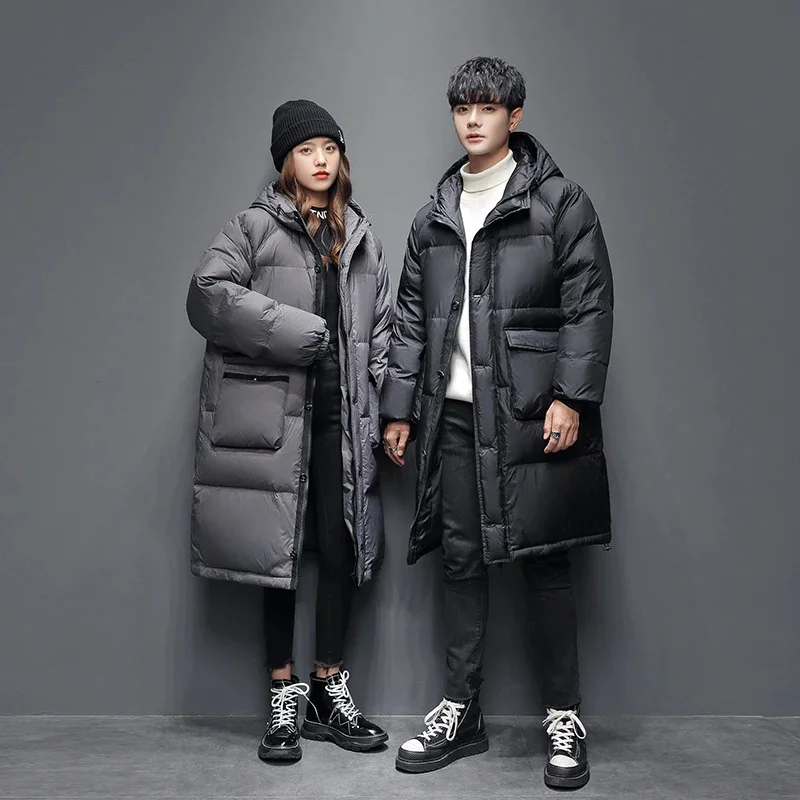 Мужская куртка на белом утином пуху, Длинная зимняя куртка для молодых пар, утепленная непродуваемая куртка, новинка 2023
Мужская куртка на белом утином пуху, Длинная зимняя куртка для молодых пар, утепленная непродуваемая куртка, новинка 2023