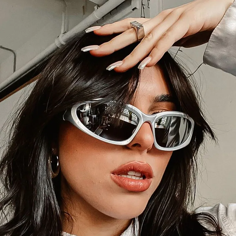 New Y2K Sports Punk Sunglasses Women Brand Designer Square Goggle Men Luxury Sun Glasses UV400 Colorful Mirror Fashion Eyewear
New Y2K Sports Punk Sunglasses Women Brand Designer Square Goggle Men Luxury Sun Glasses UV400 Colorful Mirror Fashion Eyewear