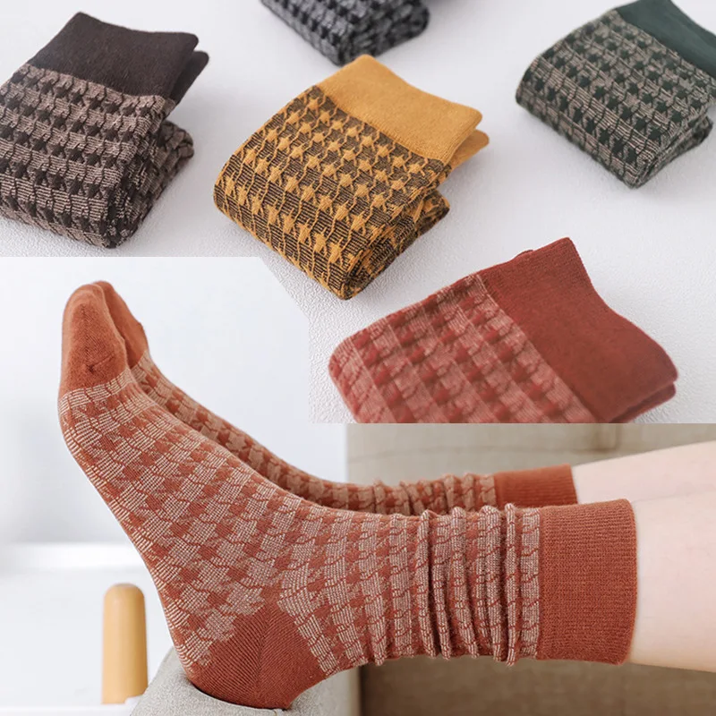 Vintage Houndstooth Women Cotton Socks Middle Calf Tube Ladies Fashion Stripes High Boots Sock Cute Stacking Socks For Girls
Vintage Houndstooth Women Cotton Socks Middle Calf Tube Ladies Fashion Stripes High Boots Sock Cute Stacking Socks For Girls