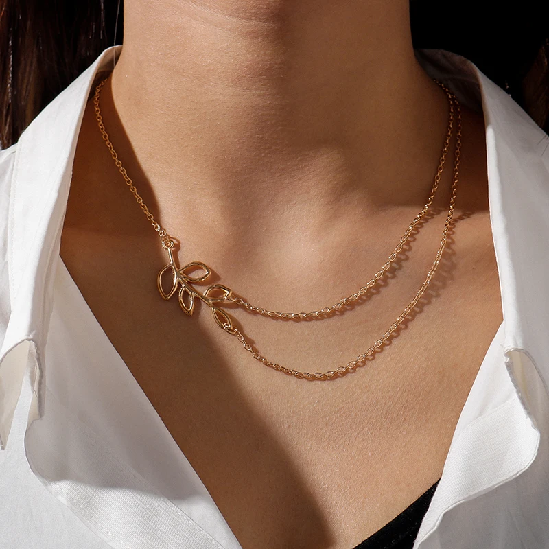 New Fashion Leaf Pendant Necklace Women Gold Color Double Layer Statement Necklace Jewelry Wholesale Short Chain For Women
New Fashion Leaf Pendant Necklace Women Gold Color Double Layer Statement Necklace Jewelry Wholesale Short Chain For Women