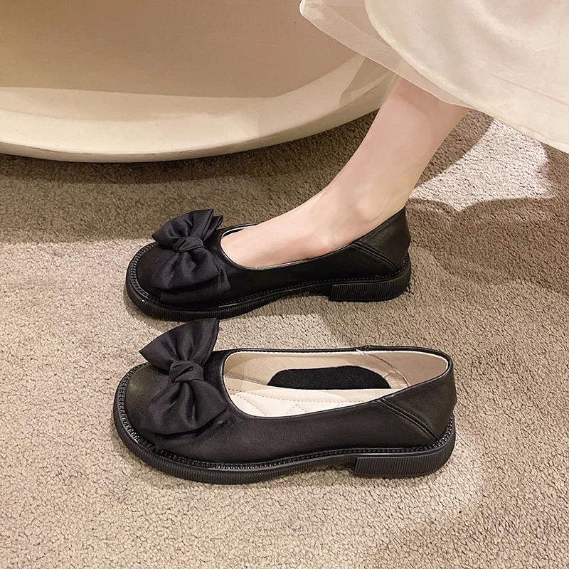 Round Toe Korean Shoes Casual Female Sneakers Soft Dress Flats Women Slip-on Autumn Shallow Mouth 2022 Slip On Fall New
Round Toe Korean Shoes Casual Female Sneakers Soft Dress Flats Women Slip-on Autumn Shallow Mouth 2022 Slip On Fall New