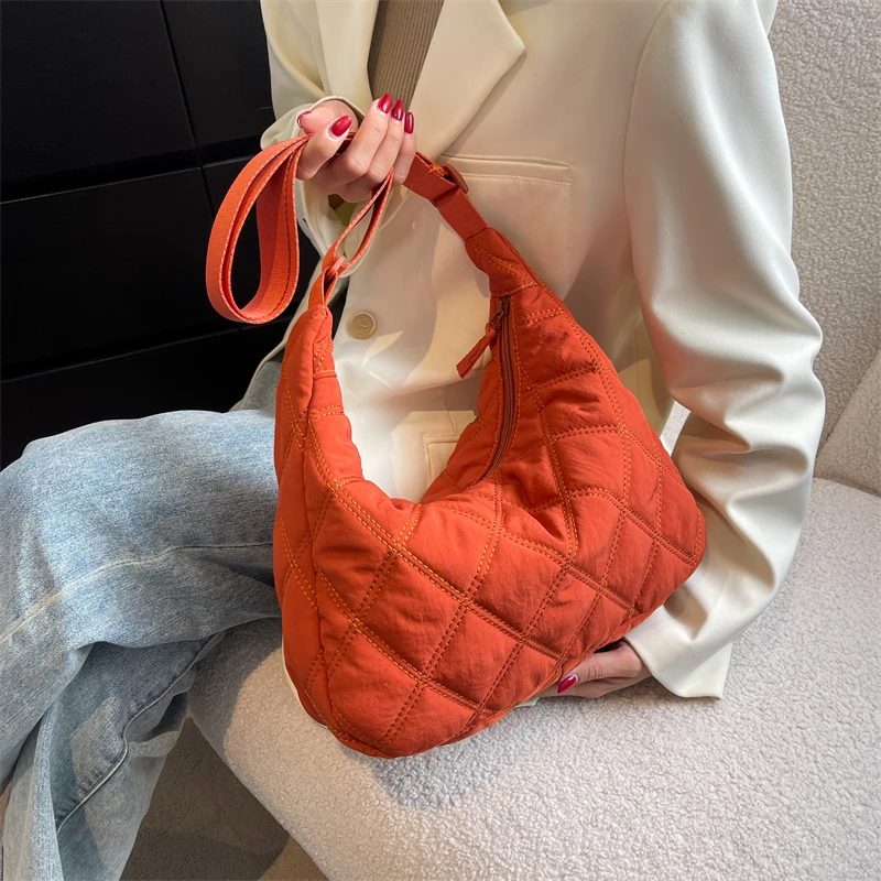 Shoulder Handbags Luxury Nylon Lady Satchels Soft Bags Brand Women Big Side Short Padded Totes Bag Quilted Handle
Shoulder Handbags Luxury Nylon Lady Satchels Soft Bags Brand Women Big Side Short Padded Totes Bag Quilted Handle
