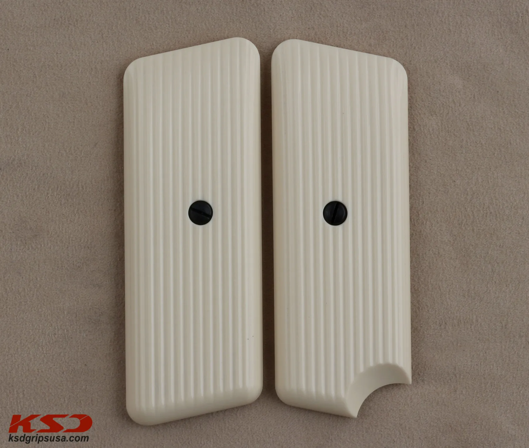 Ksd TOKAREV M 57 Long Landyard Model Compatible White Acrylic Grip for Replacement
Ksd TOKAREV M 57 Long Landyard Model Compatible White Acrylic Grip for Replacement