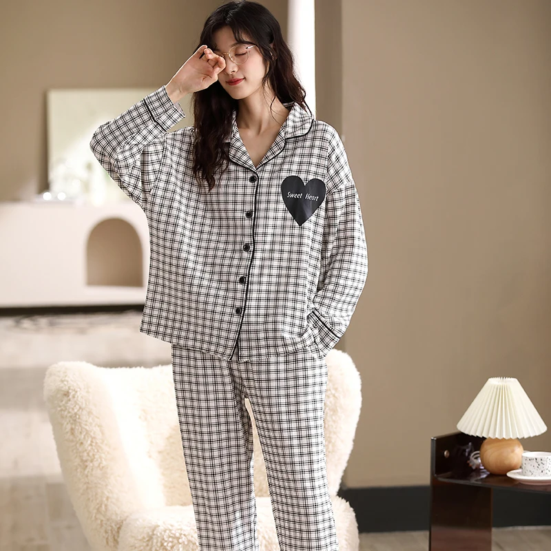 Winter 2021 New 100% Cotton Cardigan Pajamas Set For Women Long Sleeve Sleepwear Warm And Soft Fashion Homewear Plaid Heart
Winter 2021 New 100% Cotton Cardigan Pajamas Set For Women Long Sleeve Sleepwear Warm And Soft Fashion Homewear Plaid Heart