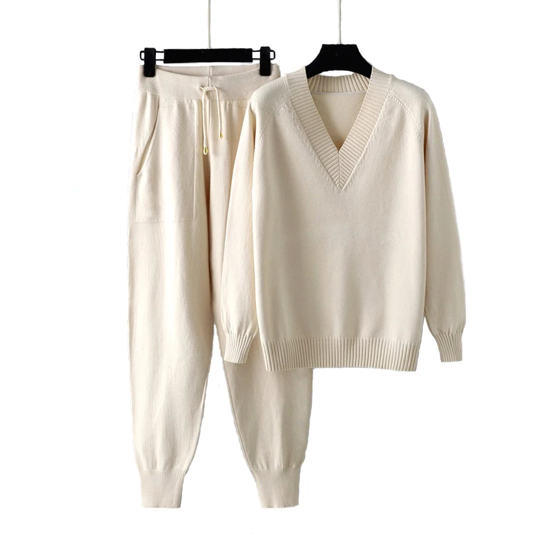 2022 2/Two Pieces Set Women Knitted Tracksuit V-neck Sweater + Carrot Jogging Pants Pullover Sweater Set CHIC Knitted Outwear
2022 2/Two Pieces Set Women Knitted Tracksuit V-neck Sweater + Carrot Jogging Pants Pullover Sweater Set CHIC Knitted Outwear