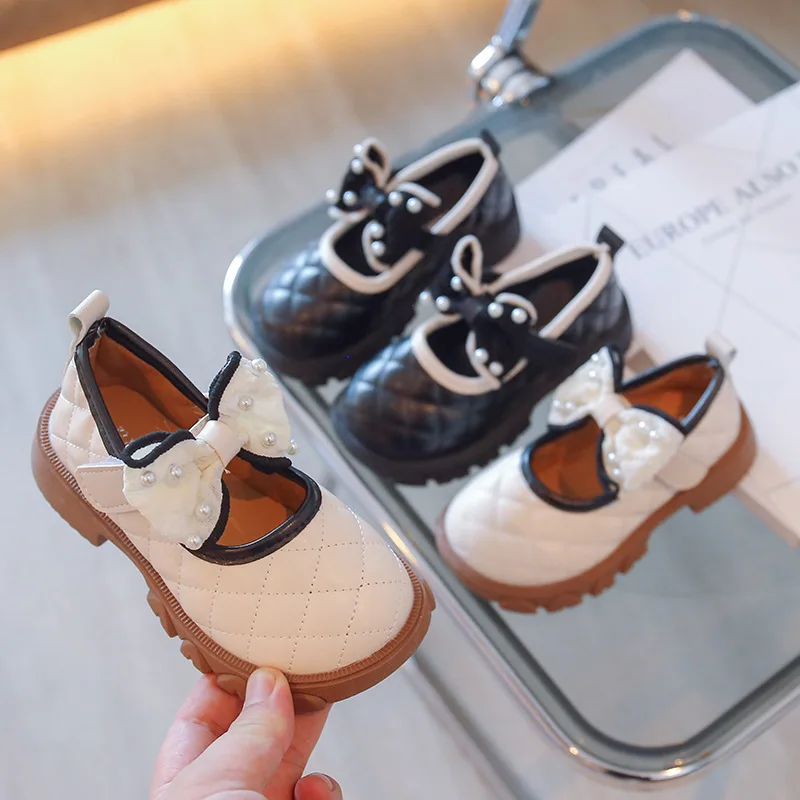 Plaid Upper Girls PU Leather Shoes Early Autumn Primary School Performance Shoes Child Beautiful Bow Pearl Princess Shoes F07313
Plaid Upper Girls PU Leather Shoes Early Autumn Primary School Performance Shoes Child Beautiful Bow Pearl Princess Shoes F07313