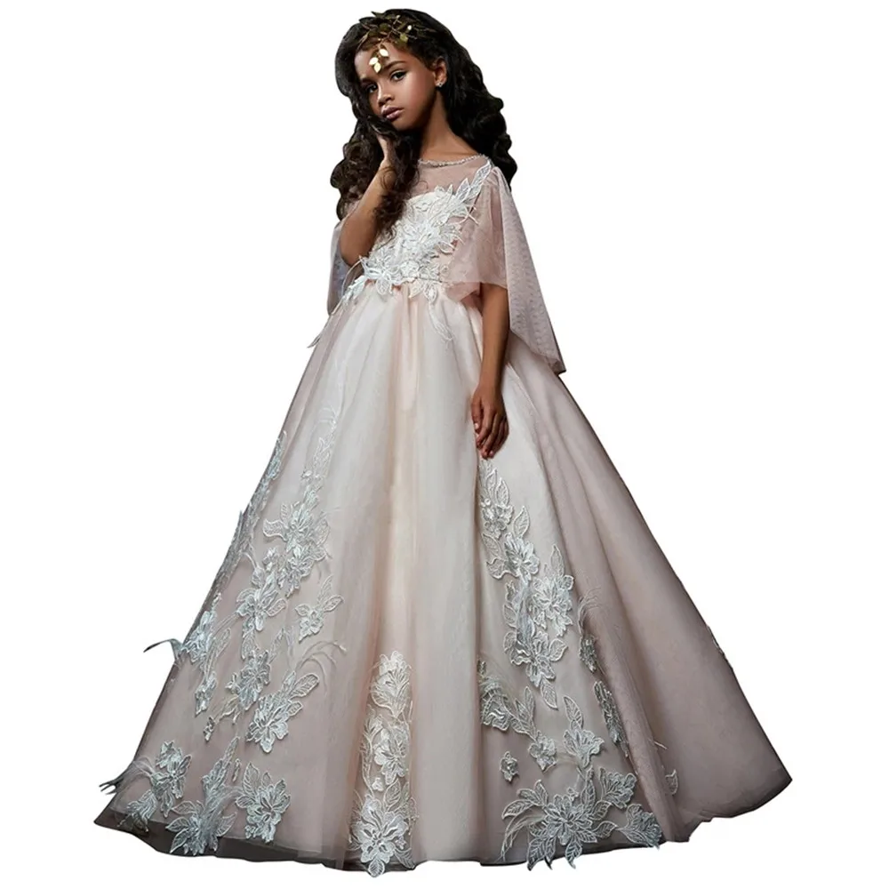 Cute Princess Lace Tulle Flower Girl Dresses For Country Garden Weddings Sheer Long Sleeves Appliques Big Bow Sash Back Girls Fo
Cute Princess Lace Tulle Flower Girl Dresses For Country Garden Weddings Sheer Long Sleeves Appliques Big Bow Sash Back Girls Fo